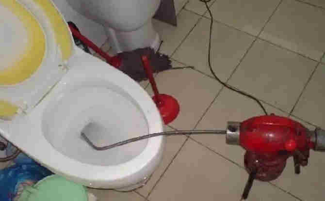 石拐马桶通下水